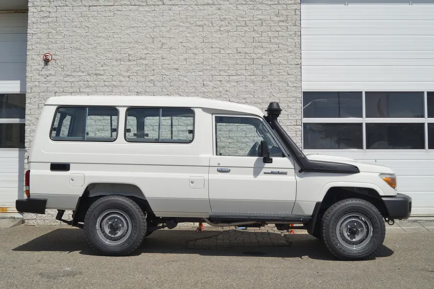 Toyota Land Cruiser HZJ78L 4x4 Hard Top 6