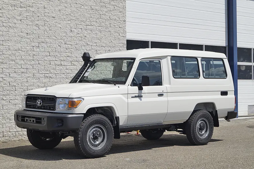 Toyota Land Cruiser HZJ78L 4x4 Hard Top 7