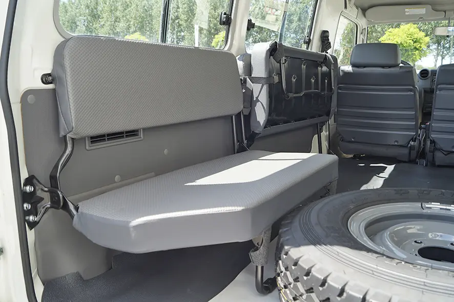 Toyota Land Cruiser HZJ78L 4x4 Hard Top 9