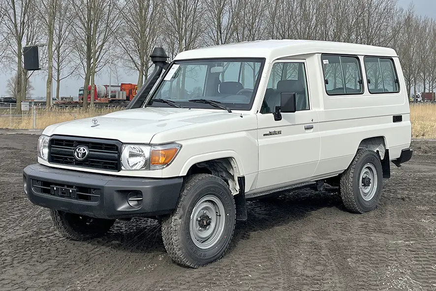 Toyota Land Cruiser HZJ78L 4x4 Hard Top 7