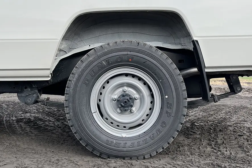 Toyota Land Cruiser HZJ78L 4x4 Hard Top 13