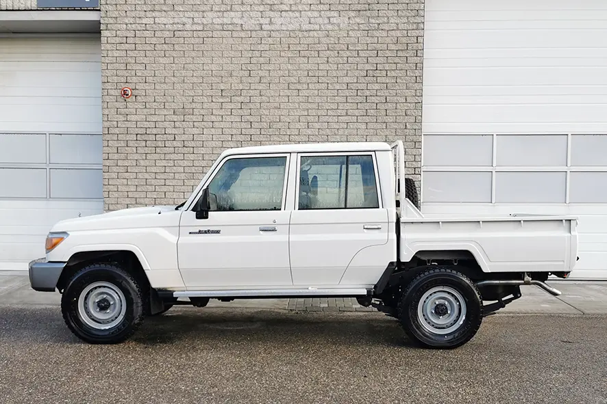Toyota Land Cruiser HZJ79 4x4 Double Cab Pick-up 4