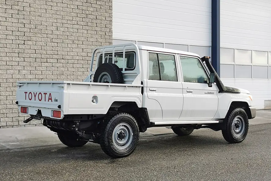 Toyota Land Cruiser HZJ79 4x4 Double Cab Pick-up 5
