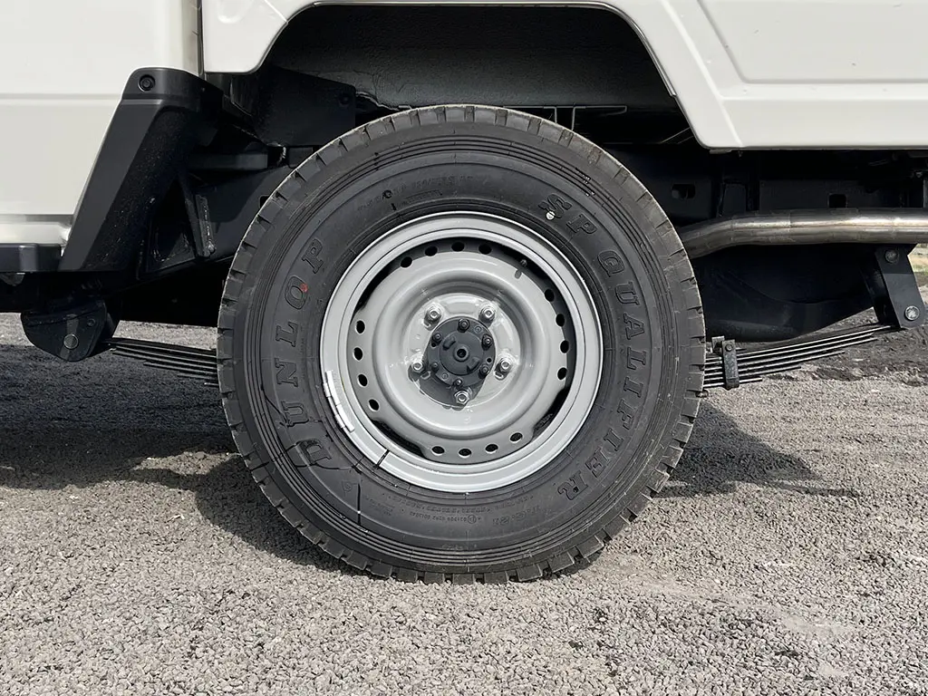 Toyota Land Cruiser HZJ79 4x4 Double Cab Pick-up 13