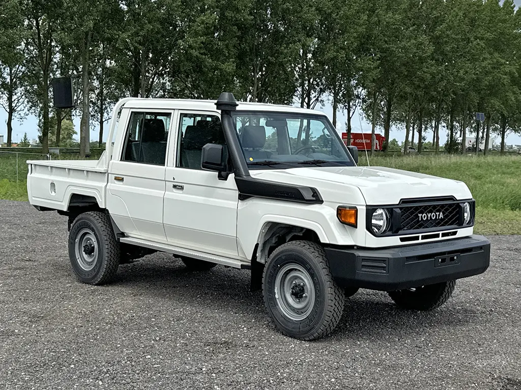 Toyota Land Cruiser HZJ79 Double Cab Pick-up 4x4