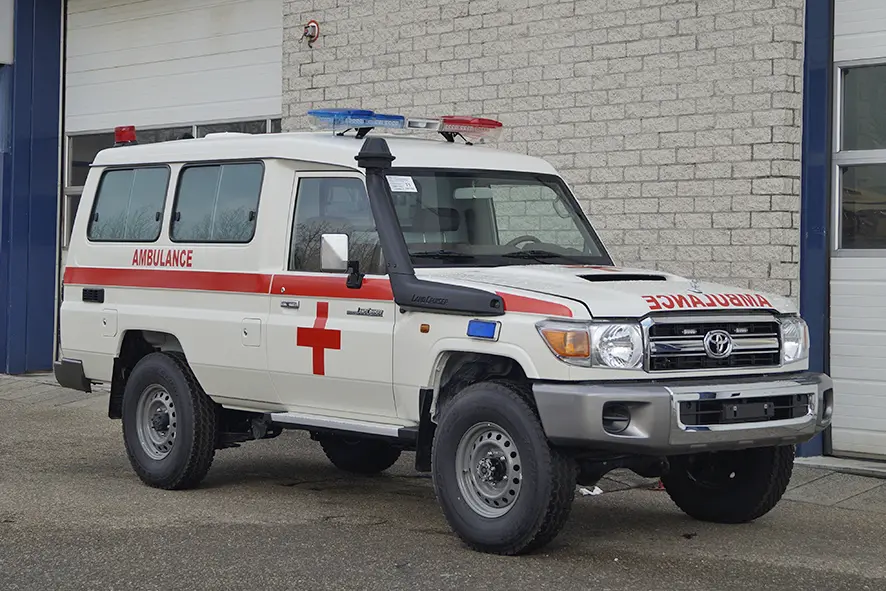 Toyota Land Cruiser VDJ78L V8 4x4 Ambulance 1