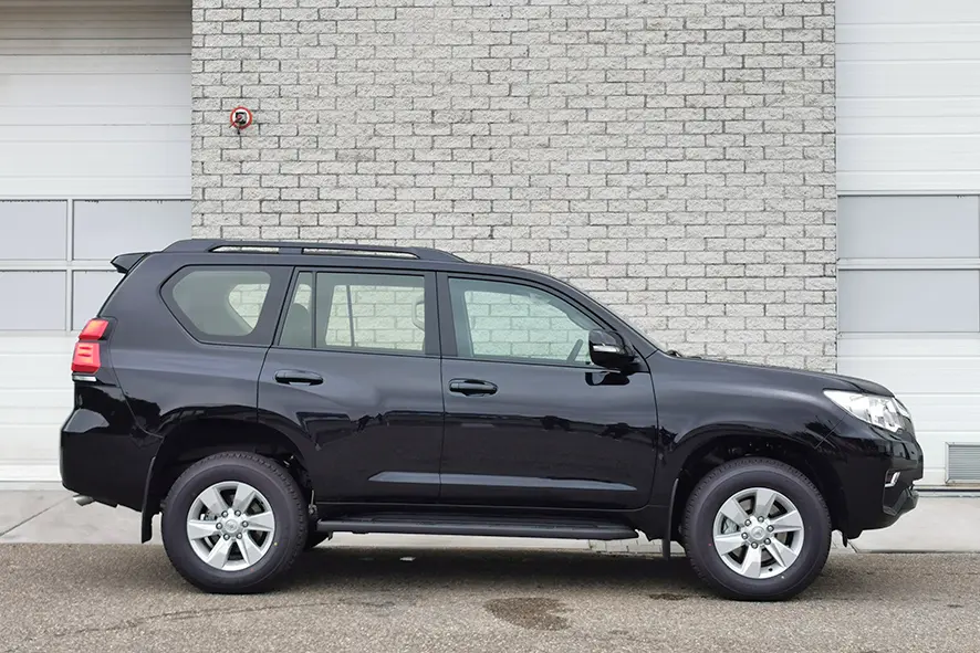 Toyota Prado TXL AT 4x4 Sports Utility Vehicle (SUV) 6