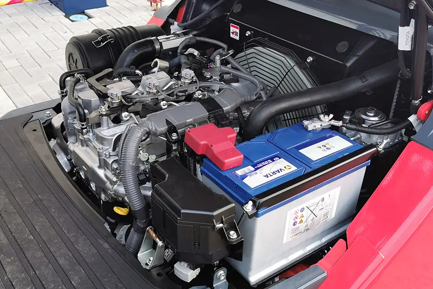 Toyota Tonero 52-8FDF30 4x2 Forklift 9