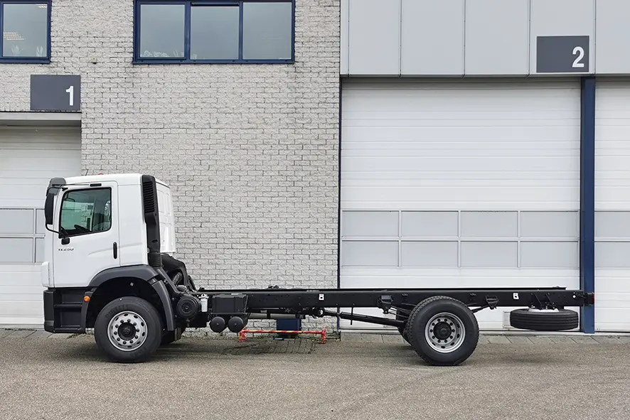 Volkswagen Constellation 17.250 BB CH 4x2 Chassis Cabin 4
