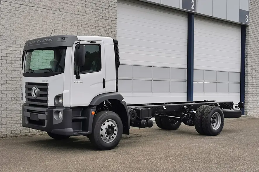 Volkswagen Constellation 17.250 BB CH Chassis Cabin 4x2 7