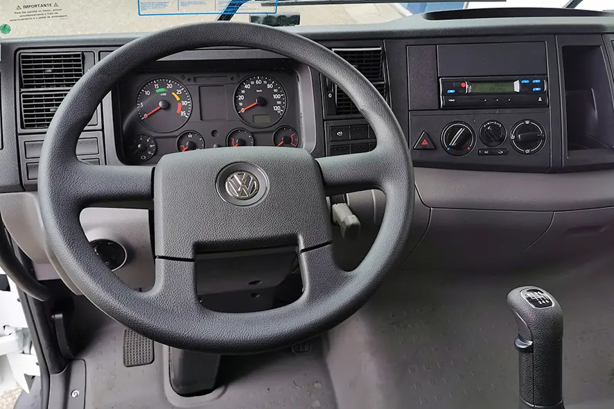 Volkswagen Constellation 17.250 BB CH 4x2 Chassis Cabin 8