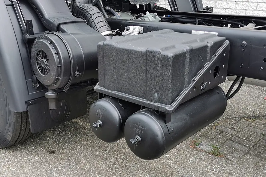 Volkswagen Constellation 17.250 BB CH 4x2 Chassis Cabin 12