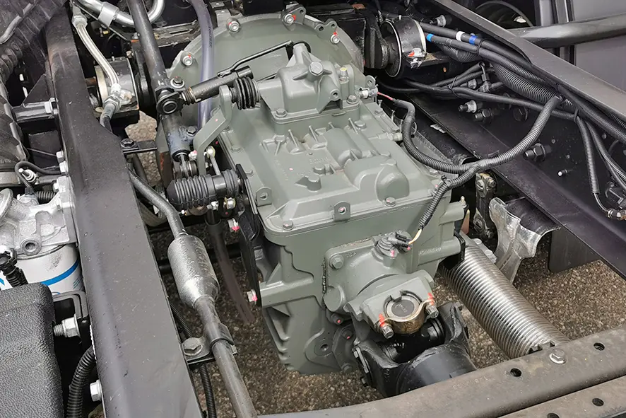 Volkswagen Constellation 17.250 BB CH 4x2 Chassis Cabin 13