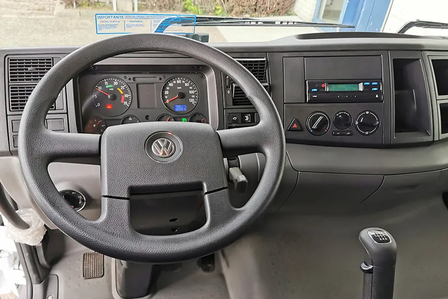 Volkswagen Constellation 17.250 BB CH Garbage Collector 4x2 8