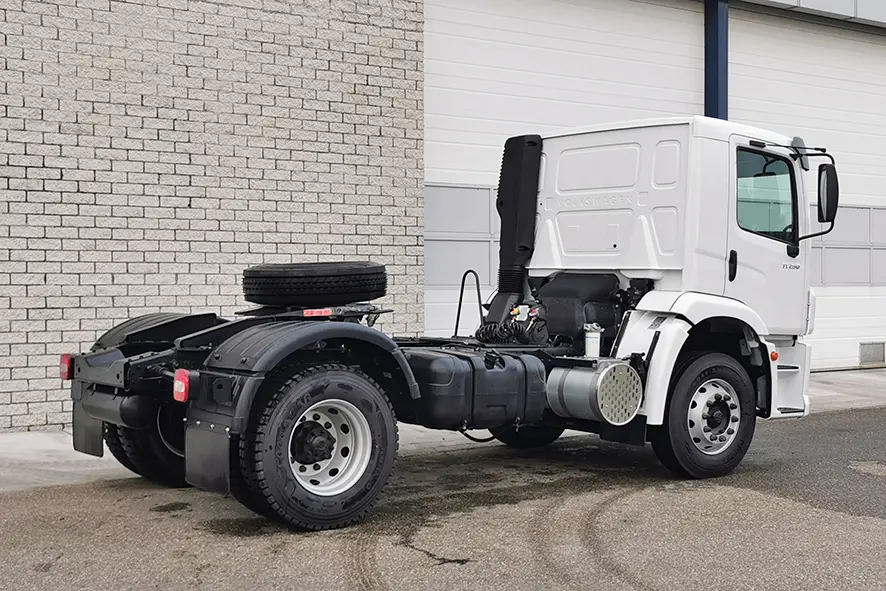 Volkswagen Constellation 17.250 BB SA 4x2 Tractor Head 5