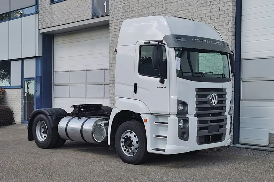 Volkswagen Constellation 19.320 BB SA 4x2 Tractor Head