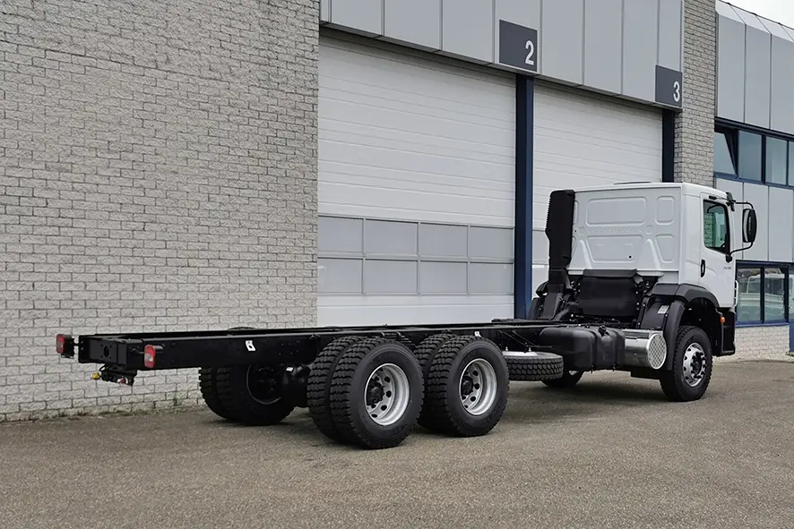 Volkswagen Constellation 31.320 BB CH 6x4 Chassis Cabin 5