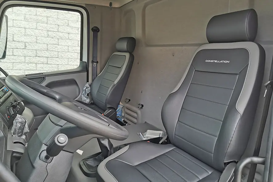 Volkswagen Constellation 31.320 BB CH 6x4 Chassis Cabin 9