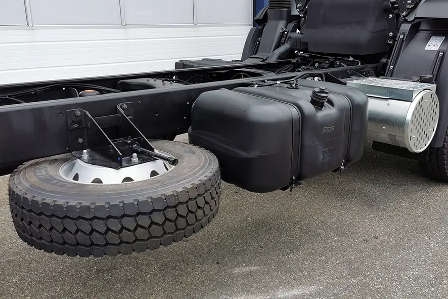 Volkswagen Constellation 31.320 BB CH 6x4 Chassis Cabin 10