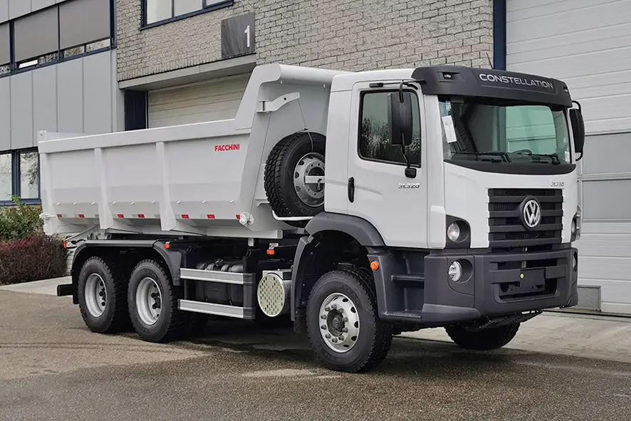 Volkswagen Constellation 31.320 BB CH 6x4 Tipper Truck
