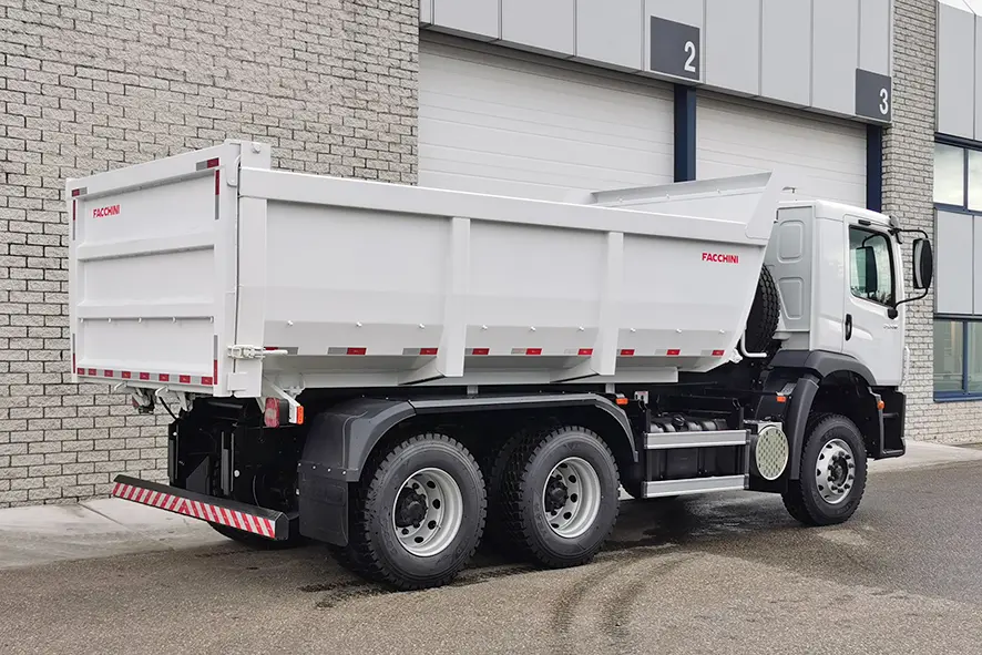 Volkswagen Constellation 31.320 BB CH Tipper Truck 6x4 6