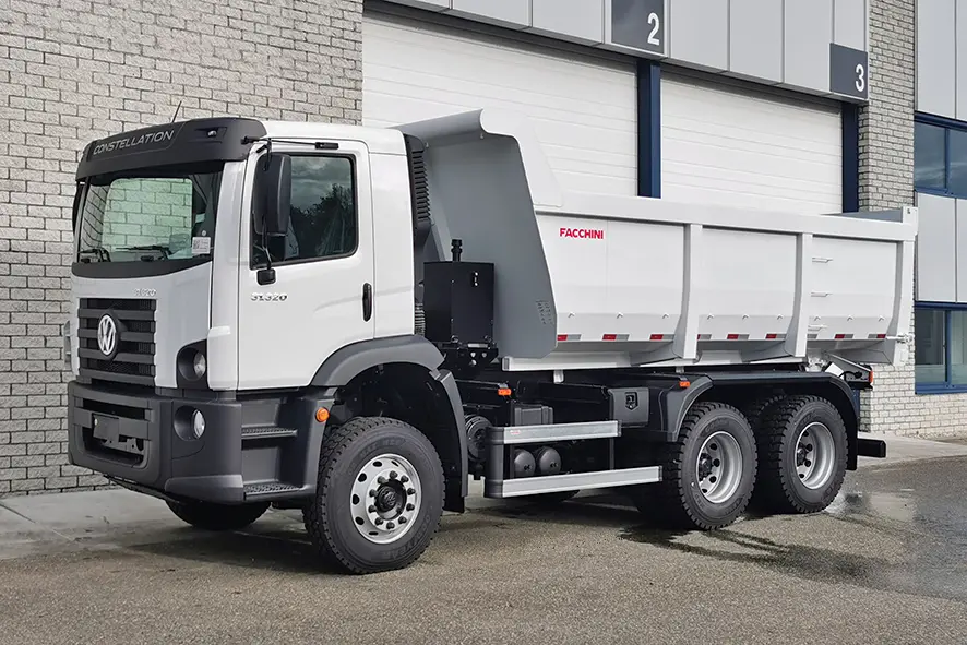 Volkswagen Constellation 31.320 BB CH Tipper Truck 6x4 8