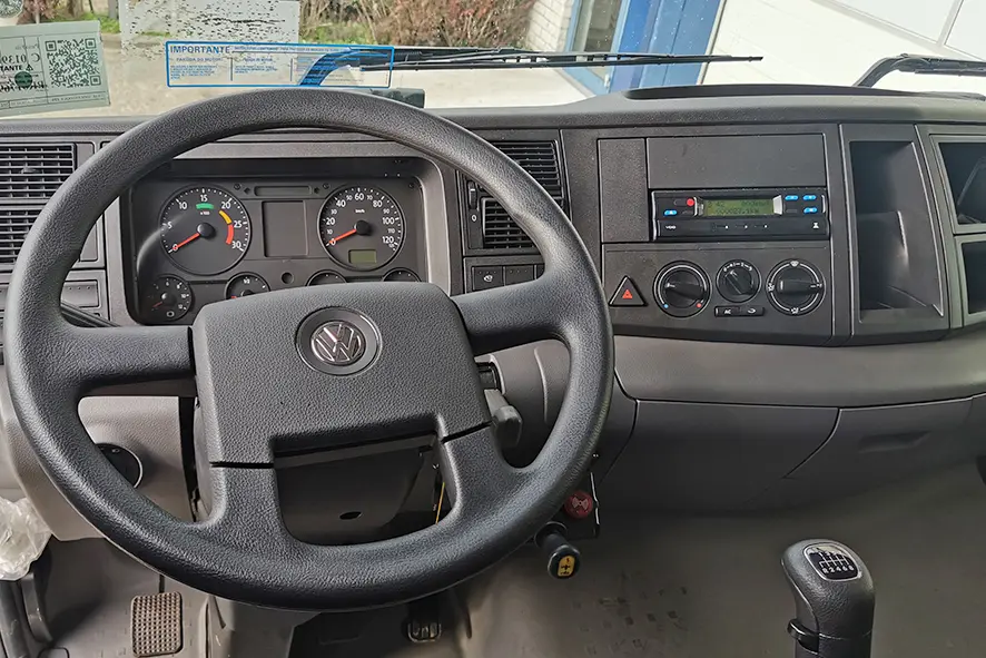 Volkswagen Constellation 31.320 BB CH Tipper Truck 6x4 9