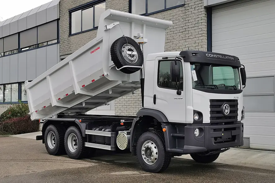 Volkswagen Constellation 31.320 BB CH Tipper Truck 6x4 19