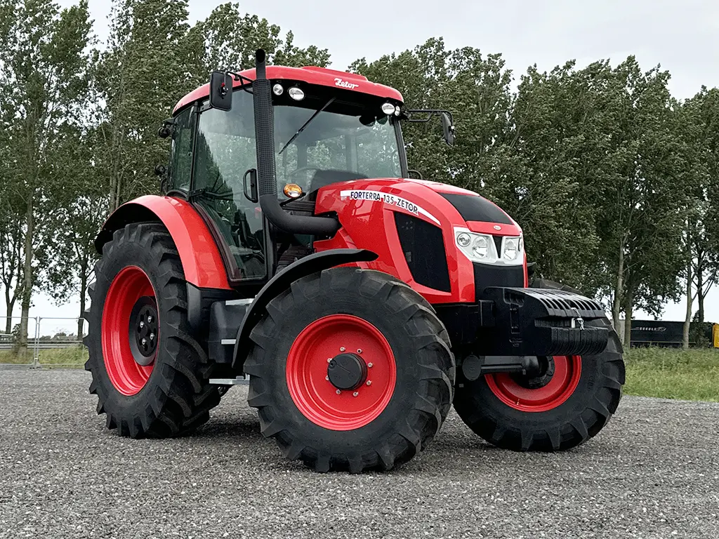 Zetor Forterra CL 135 4x4 Agricultural Tractor 7