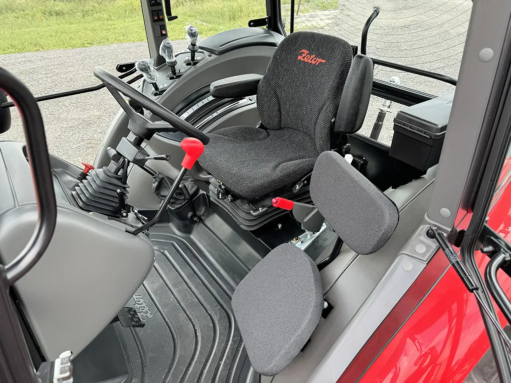 Zetor Proxima Plus 110 Agricultural Tractor 4x4 3