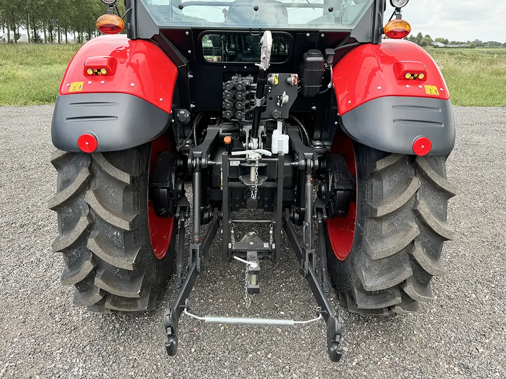 Zetor Proxima Power 120 4x4 Agricultural Tractor 12