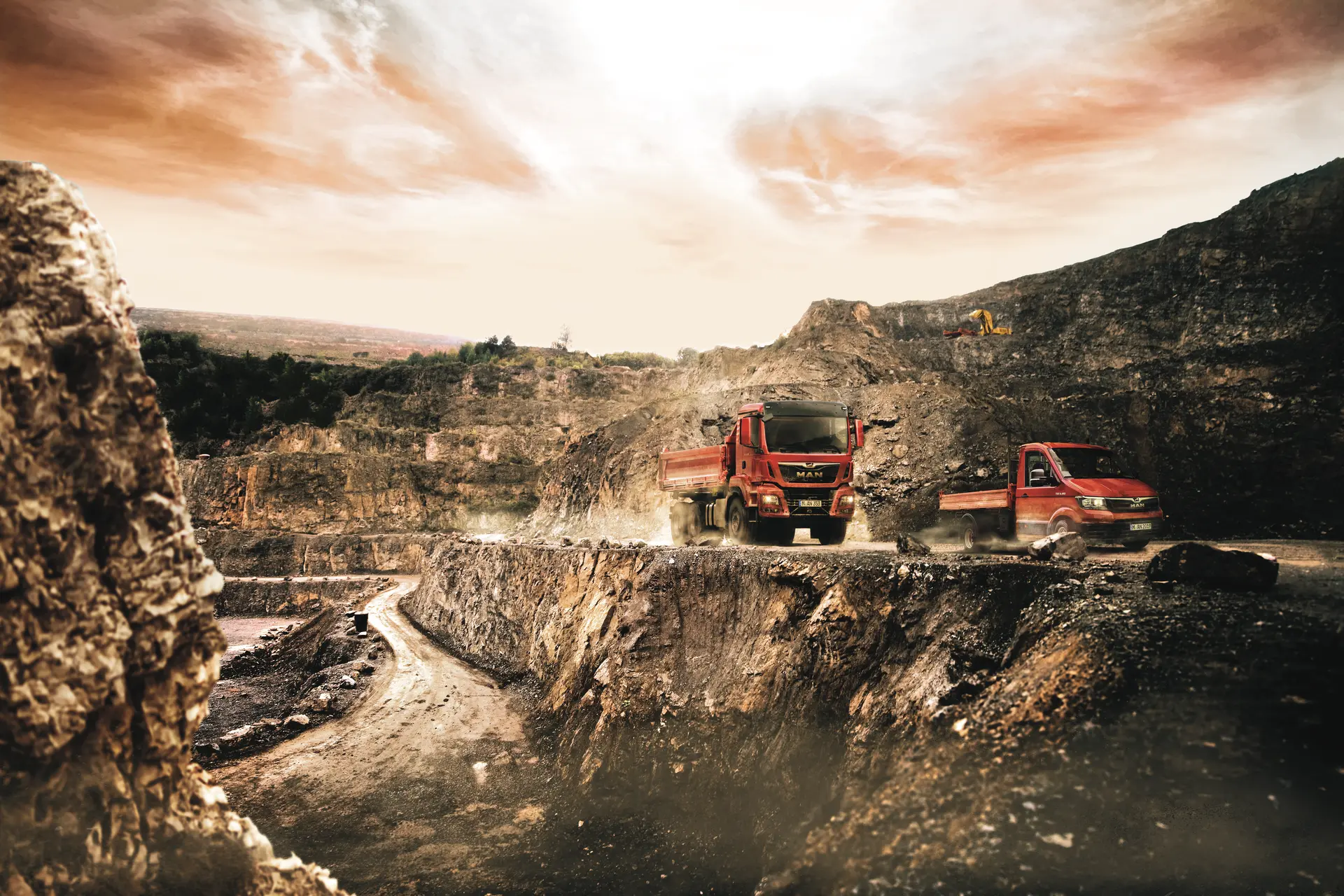 man2009-bauma-kv-composing-keyvisual-39l