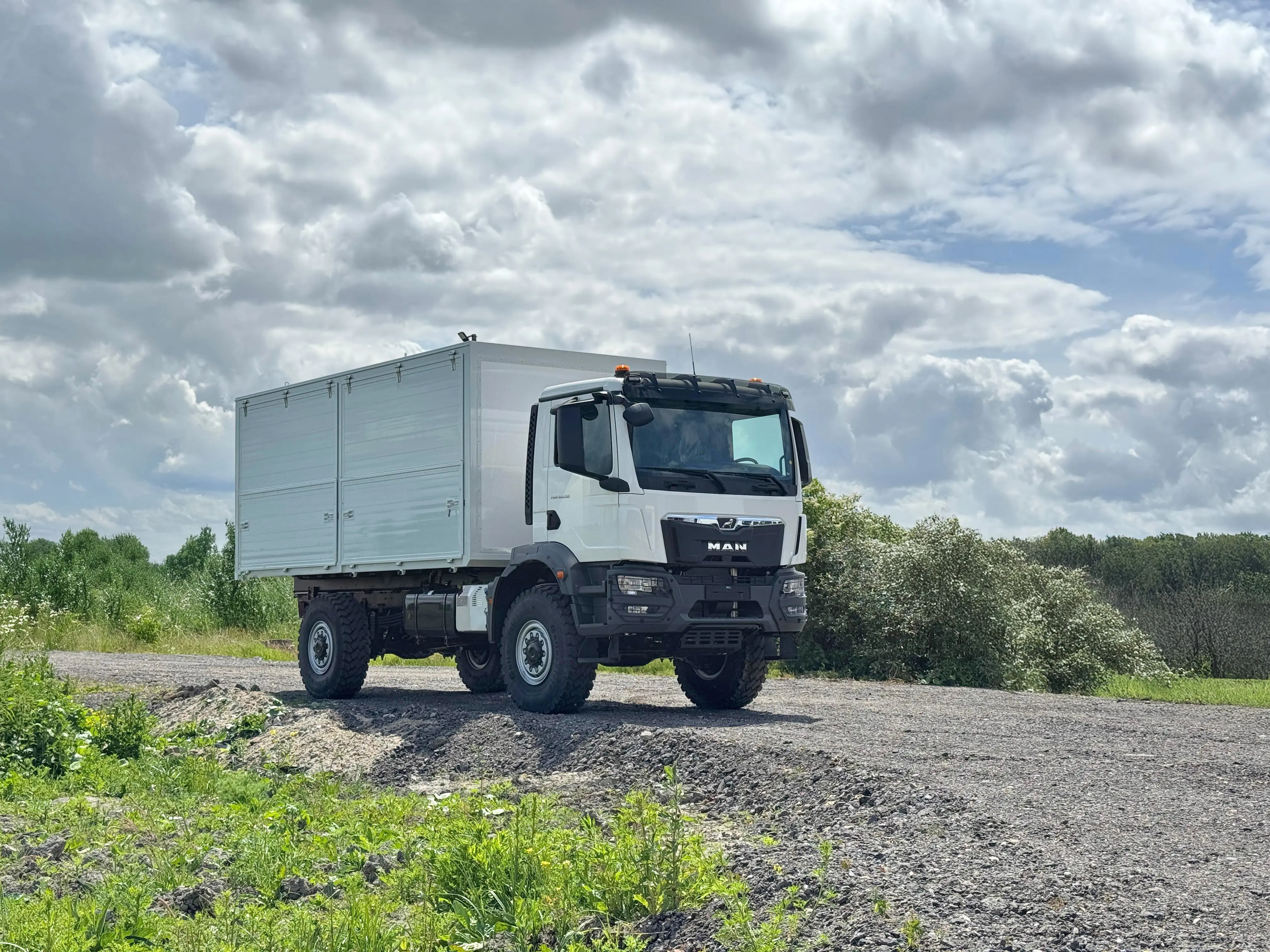 whatsapp-image-2025-05-26-at-150616-1